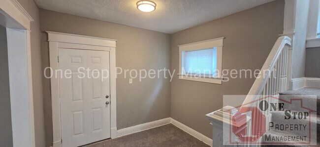 Foto del edificio - Beautiful 3 Bedroom 2 Bathroom in Kansas City!
