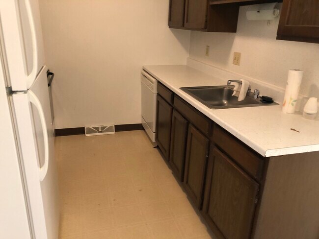 Foto del edificio - 4165 W Ridge Rd
