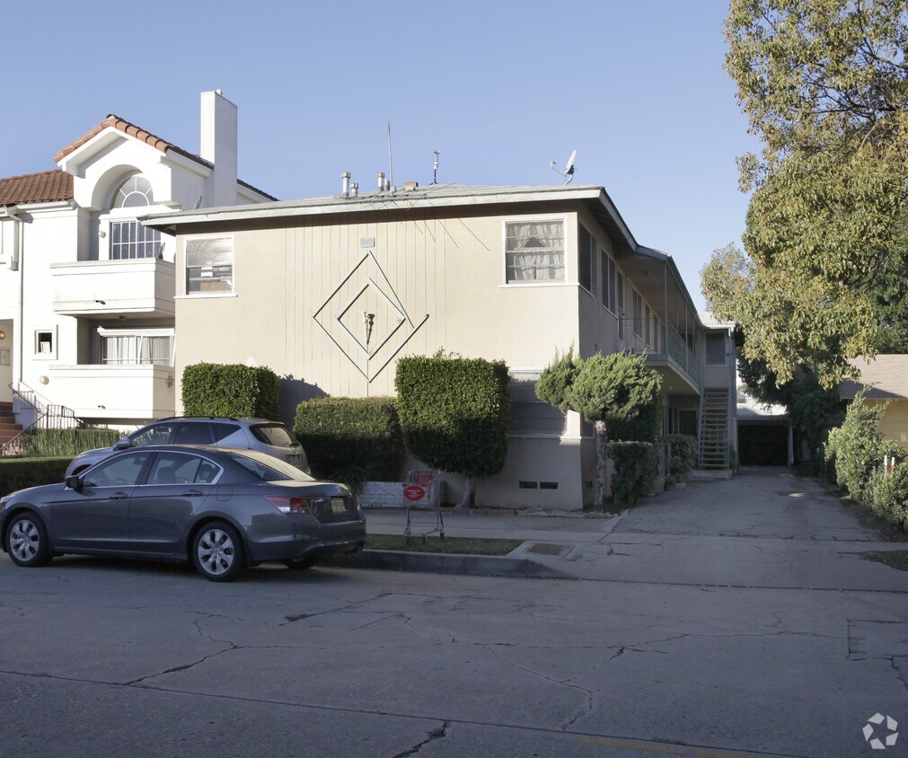 Foto principal - 943 Wilcox Ave