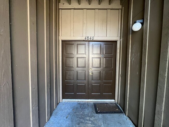 Building Photo - Perfect Home waiting for you!