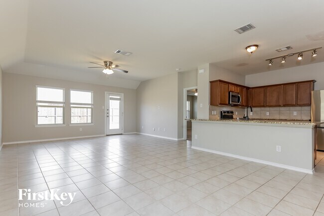 Foto del edificio - 3350 Emerson Rd