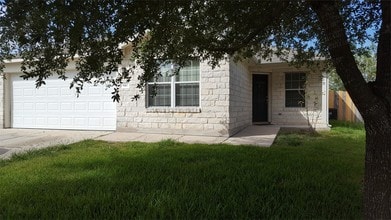Building Photo - 940 Goldenrod St