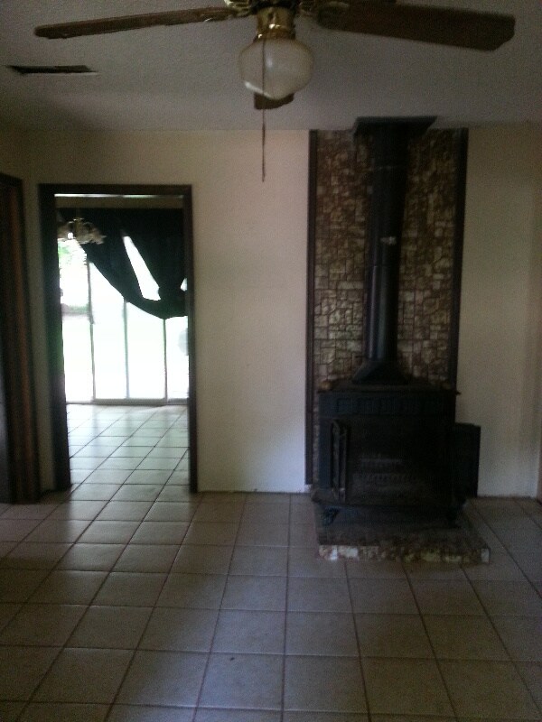Building Photo - 623 W Forest Dr