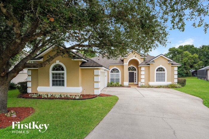 Foto principal - 2295 Ravines Lake Rd
