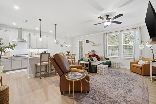 Building Photo - 721 Stickley Oak Way