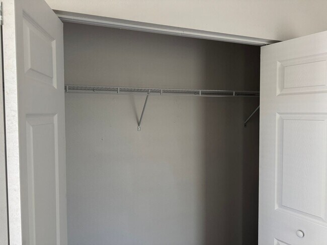 Building Photo - 2920 SE 53rd Ct