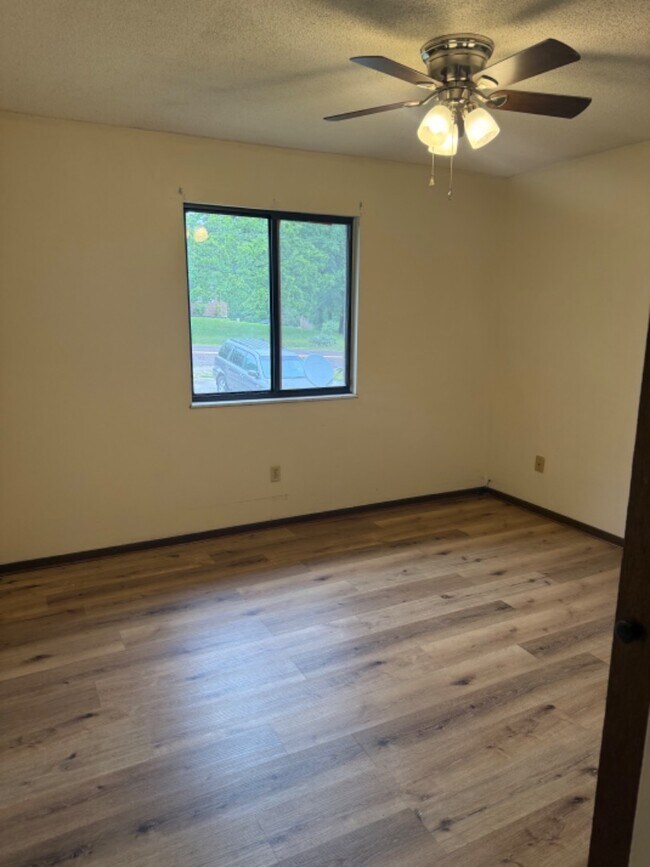 Foto del edificio - 3229 Cassidy Rd