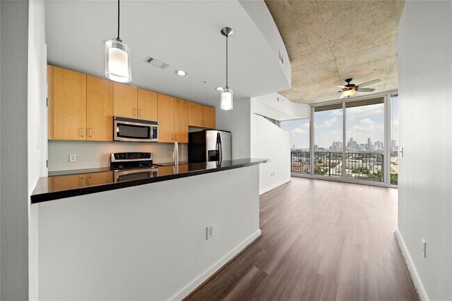 Foto del edificio - 5925 Almeda Rd