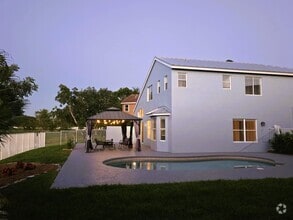 Building Photo - 8225 Pelican Harbour Dr