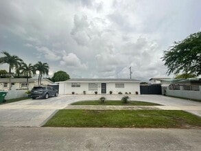 Building Photo - 10521 SW 51st St