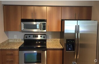 Building Photo - 1165 Crystal Way