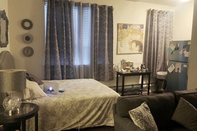 Foto del edificio - 3346 N Marshfield Ave