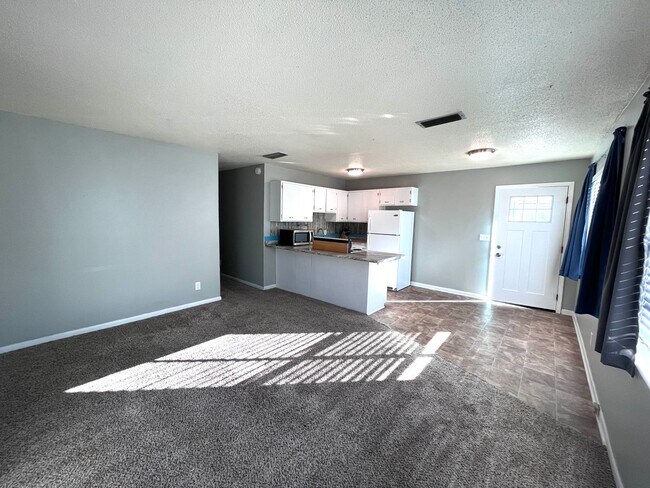 Foto del edificio - Poinsettia