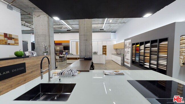 Foto del edificio - 1100 S Hope St