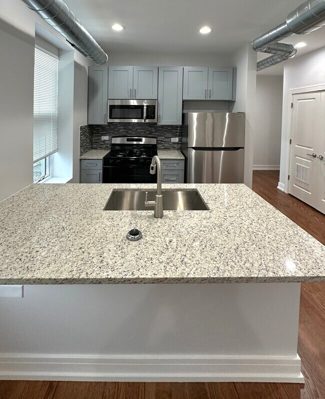 Foto del edificio - 1444 W Erie St