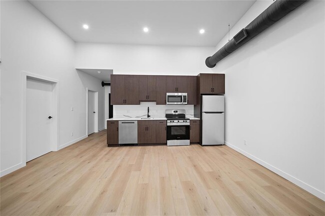 Building Photo - 287 Hamilton St