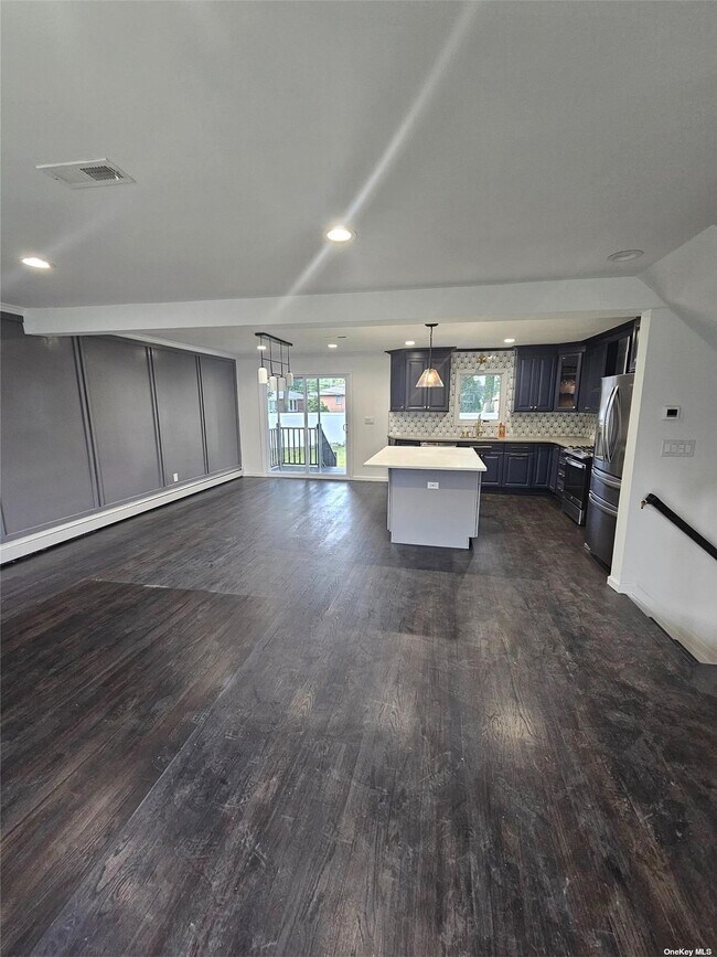 Building Photo - 97 Celia Dr