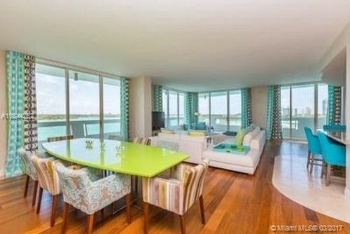 Foto del edificio - 10261 E Bay Harbor Dr