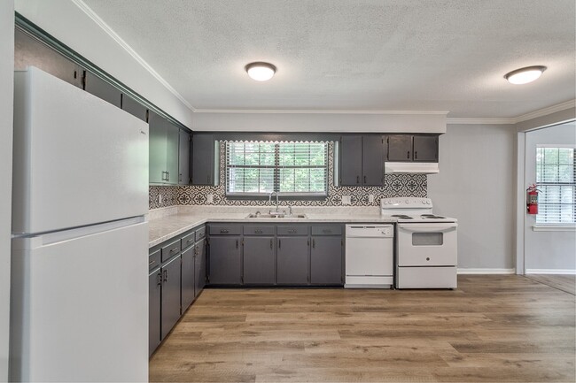 Building Photo - 1804 Larkwood Dr