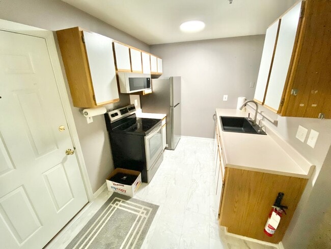 Foto del edificio - 1 Bedroom Apartment in Burlington VT Avail...