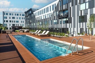 Building Photo - Steelcote Square