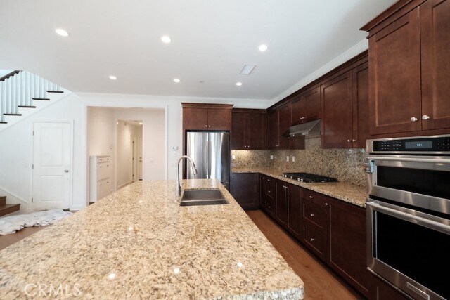 Building Photo - 127 Espina