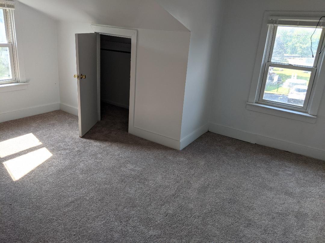 bedroom - 28 Adams St