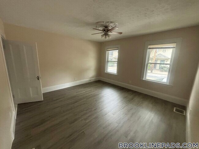 Building Photo - 258 Cypress St