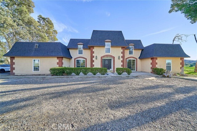 Building Photo - 44500 Los Caballos Rd