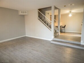 Building Photo - 2816 Briar Knoll Dr
