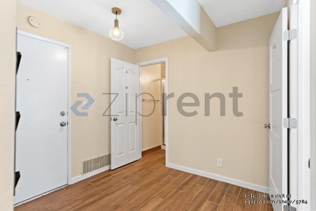 Building Photo - 4756 Raspberry Pl
