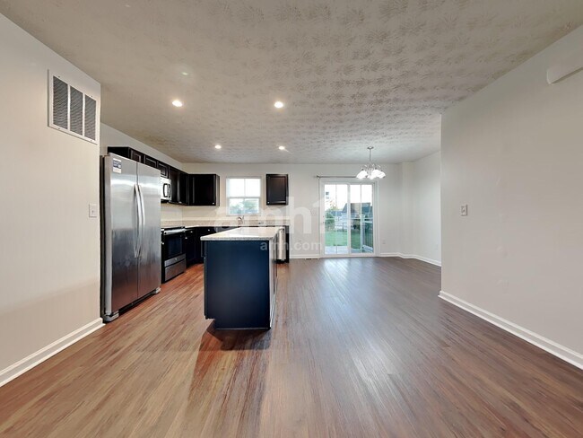 Foto del edificio - 5722 Jo Anne Rose Ct