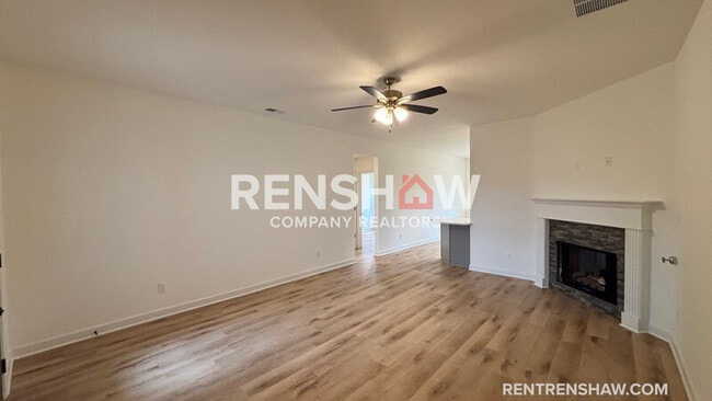 Building Photo - 6522 John Hamilton Wy E