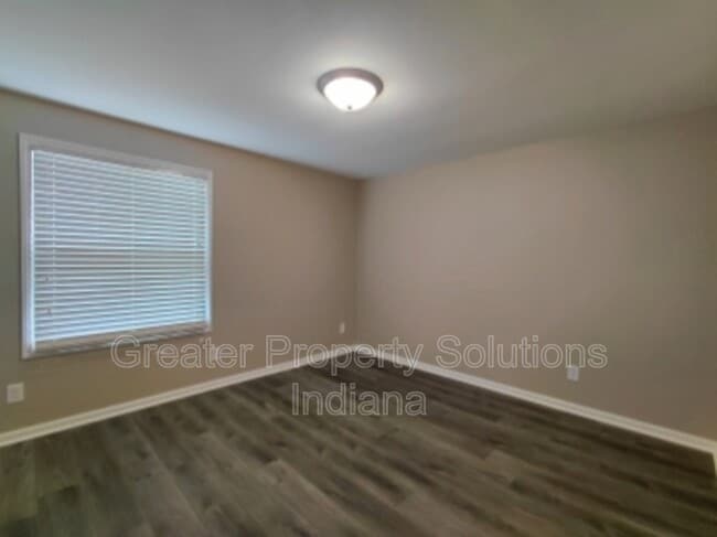 Building Photo - 2870 Vigo St