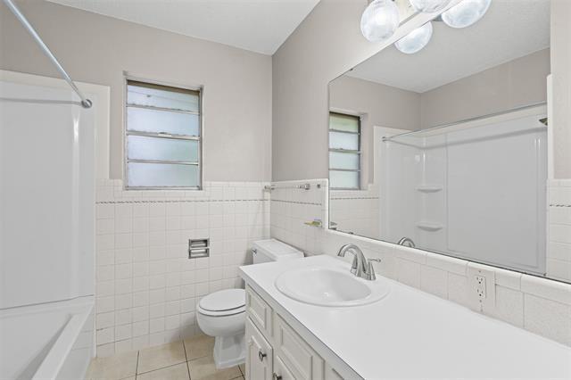 Foto del edificio - 1237 Wedgewood Dr