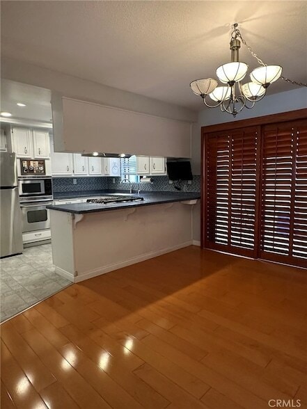 Building Photo - 676 Shepard St