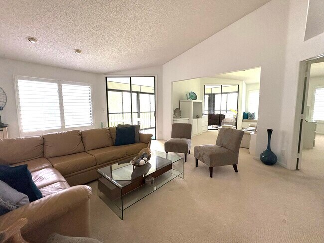 Foto del edificio - 15314 Strathearn Dr