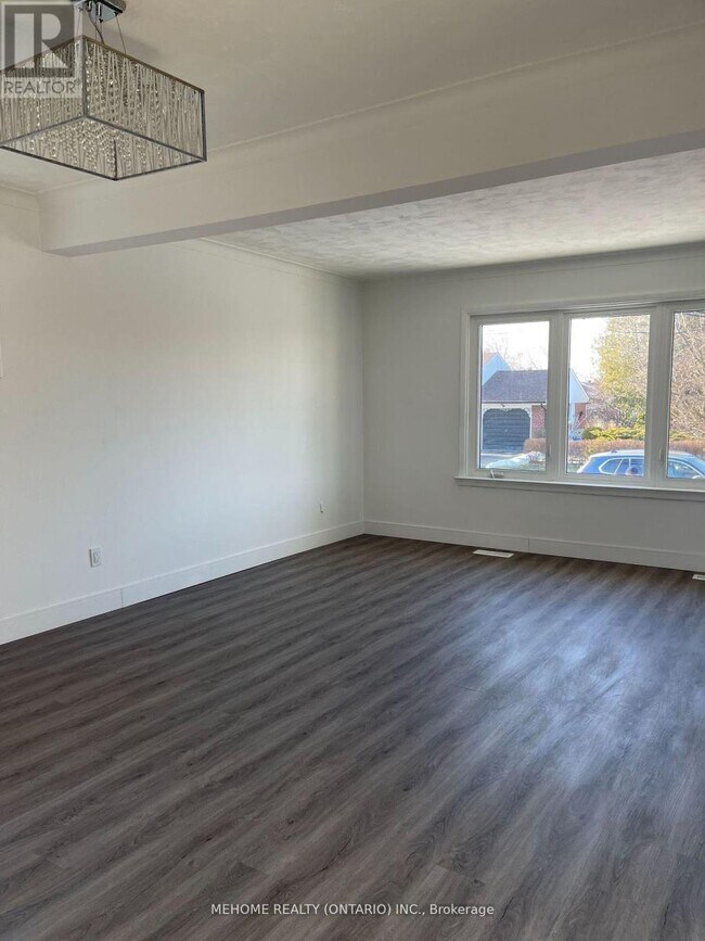 Building Photo - 83 Cornwallis Dr
