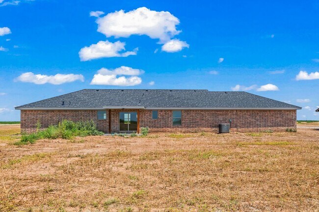Building Photo - New Construction Home In Idalou ISD!