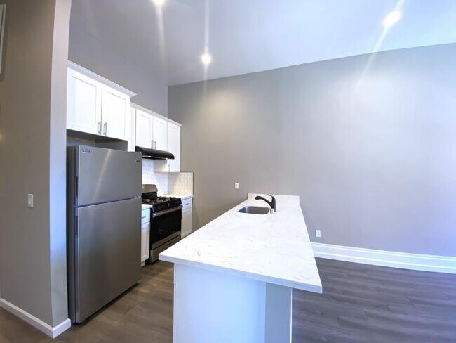 Foto del edificio - 4 bedroom in San Francisco CA 94110