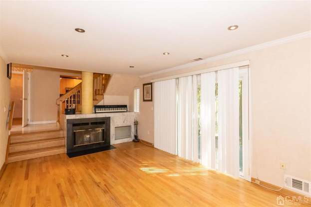 Foto del edificio - 1096 Schmidt Ln