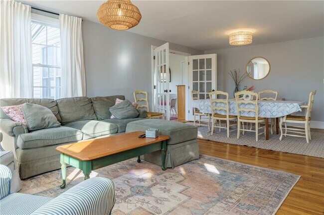 Foto del edificio - 69 Brownell Ln