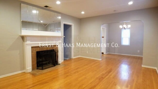 Foto del edificio - 4224 Maury Ave