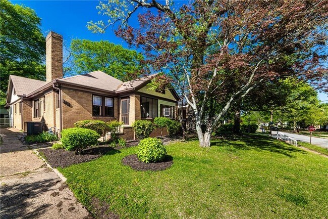Foto del edificio - 1029 Katherwood Dr SW
