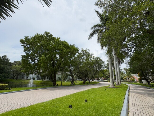 Foto del edificio - 1000 Crystal Way