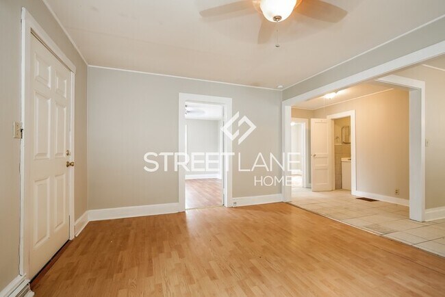 Building Photo - Charming 2 Bedroom in Thomasville!