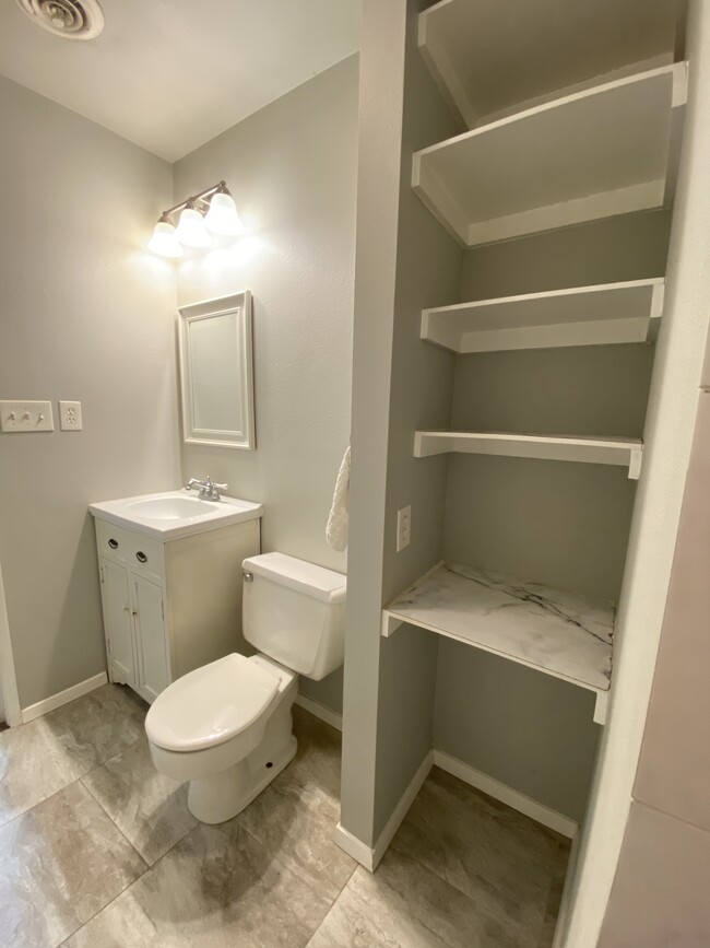bathroom - 3944 Boca Bay Dr