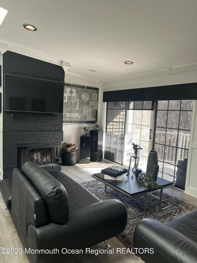 Building Photo - 155 Rachel Ct