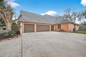 Building Photo - 4910 Waterbeck St