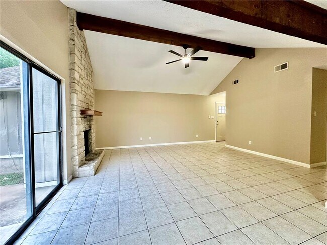 Foto del edificio - 1611 Onion Creek Village Dr